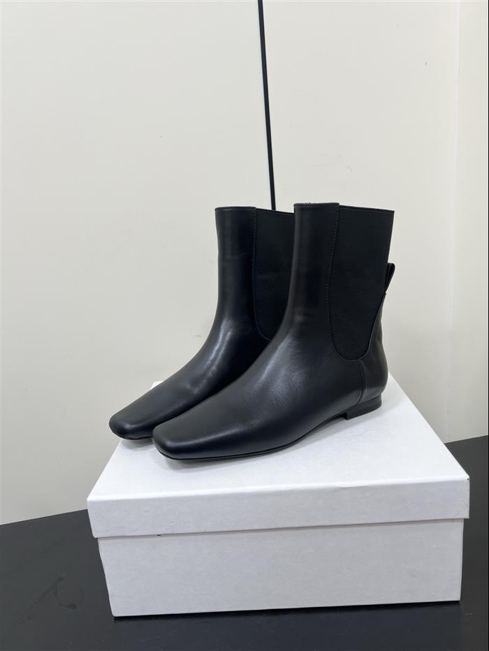 20251128174314319 370